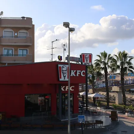 Aparthotel With Balcony, Cabo Roig, La Rotonda